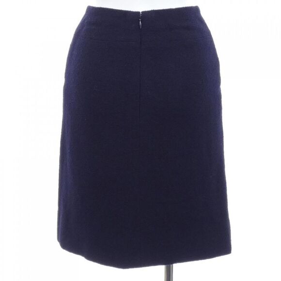 Vintage Chanel P07181v05365 Suit - Picture 9 of 9